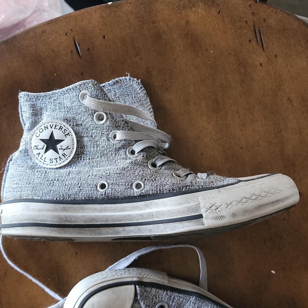 Converse - Picture 3 of 3